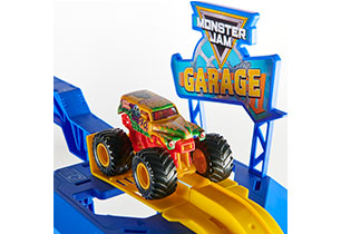 Monster Jam 1:64 Monster Garage Playset